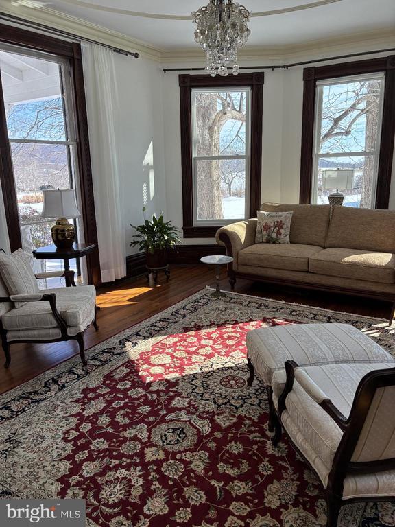 Building Photo - 873 Hawlin Rd