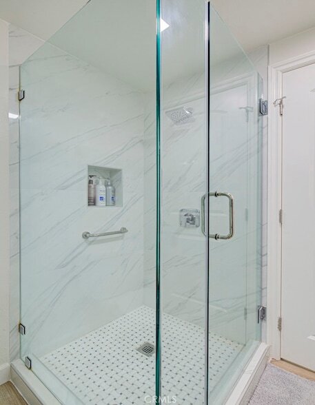 Building Photo - 5500 Paseo Del Lago W