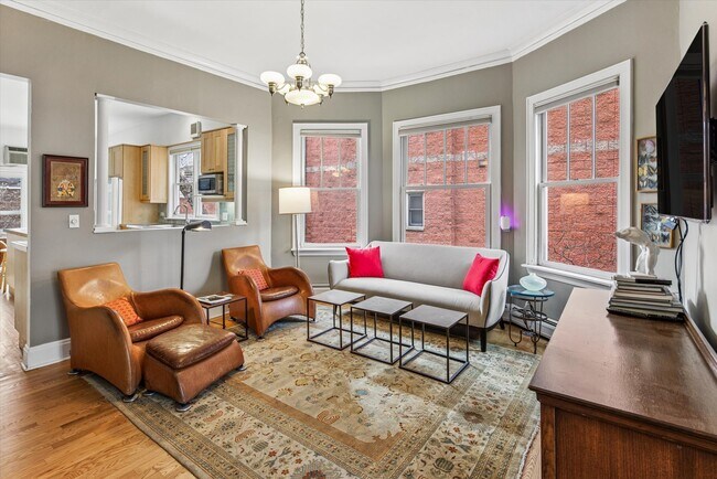 Building Photo - 3135 N Seminary Ave