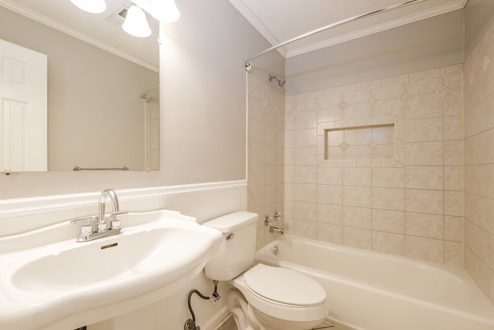 Building Photo - 28 Peggy Ct NW