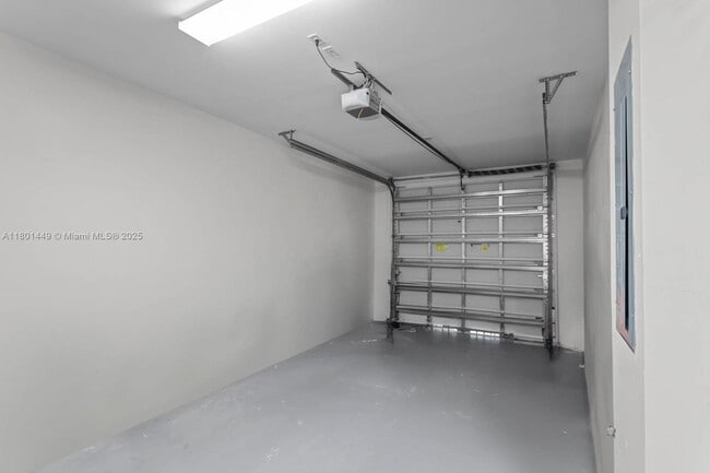 Building Photo - 2457 NE 135th St