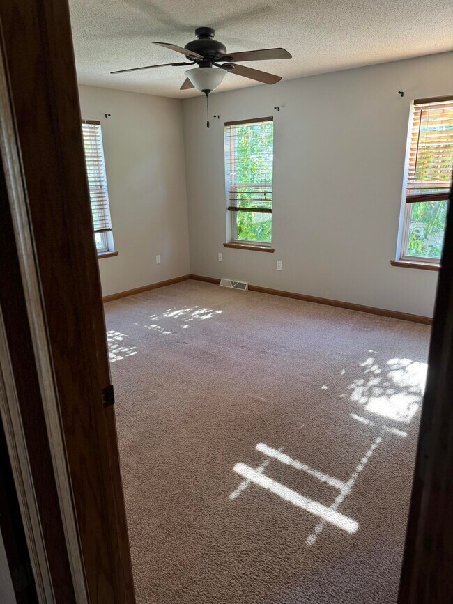 Building Photo - 1438 Cleveland Ave