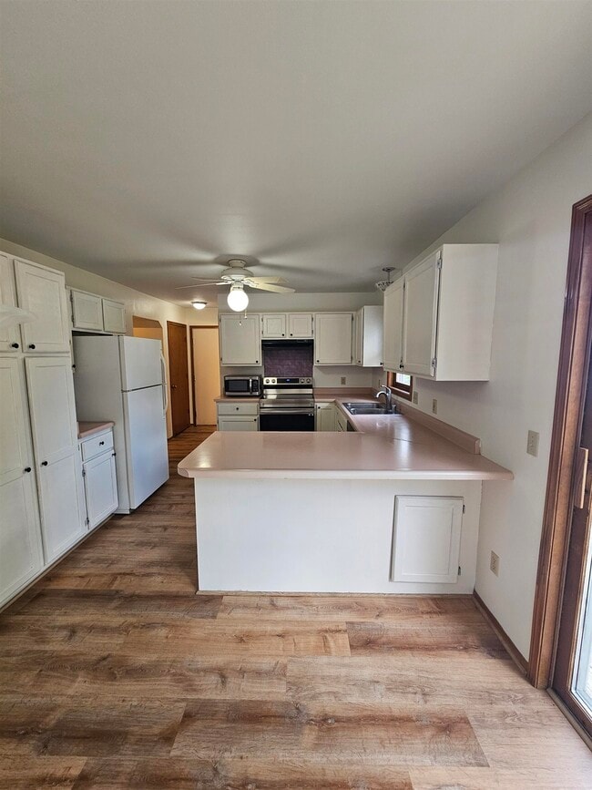 Building Photo - 7305 W Valley Ridge Dr