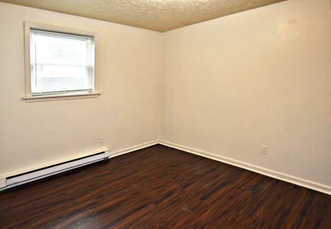 Building Photo - 1917 #16 Rainbow FRST