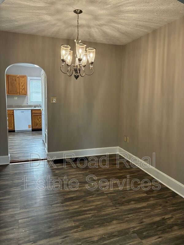 Building Photo - 2217 Winton St