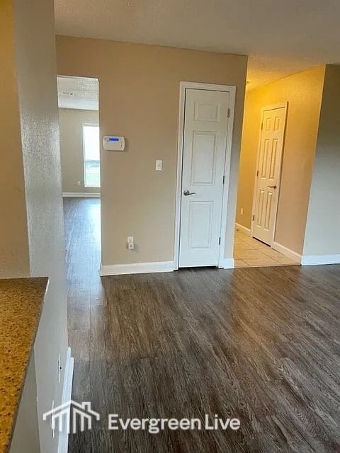 Building Photo - 37 Laiken Ct