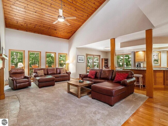 Building Photo - 3005 Wild Juniper Tr