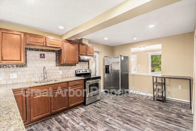 Building Photo - 1061 Centennial Ave