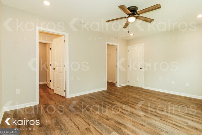 Building Photo - 126 Cottage Grove Rd