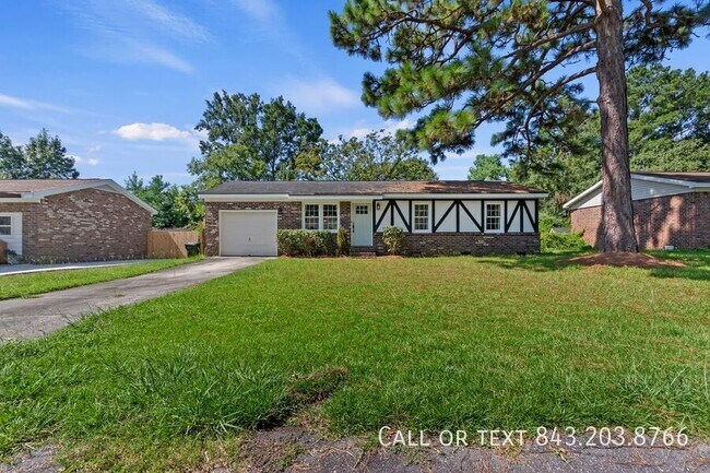 Building Photo - 342 Water Oak Dr