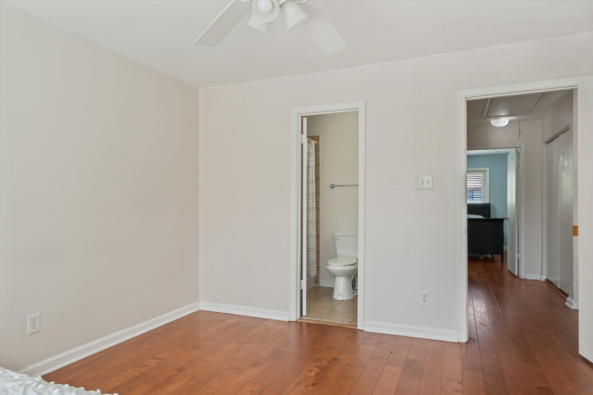 Building Photo - 1838 Fernspring Cv