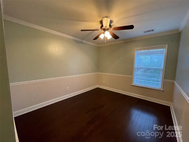 Building Photo - 12728 Cumberland Cove Dr