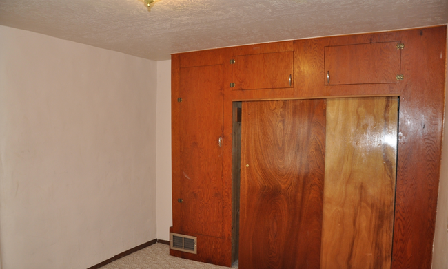 Building Photo - Cute 2 bedroom 1 bath in Lehi!