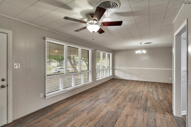 Building Photo - 4341 McCutchen Ave