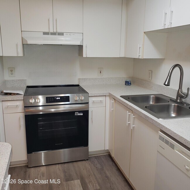 Building Photo - 1831 Long Iron Dr