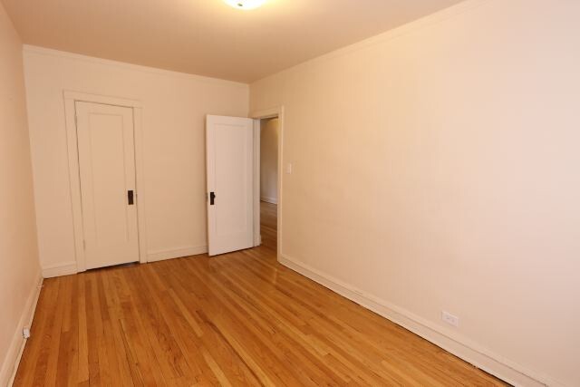 Building Photo - 2115 W Ainslie