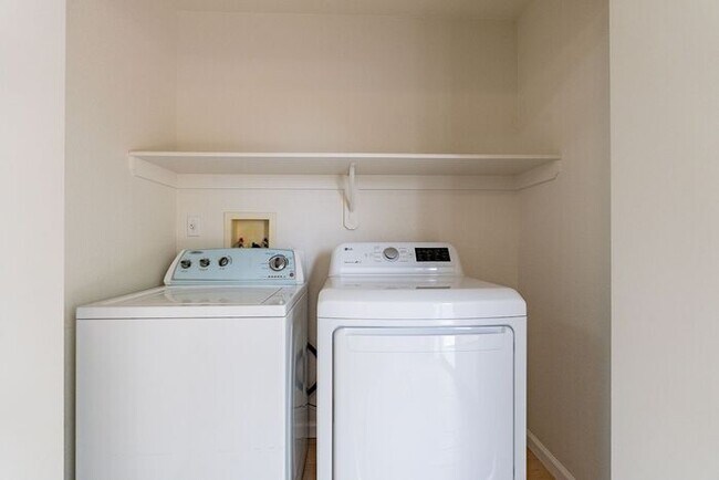 Building Photo - 9746 E Sascha St