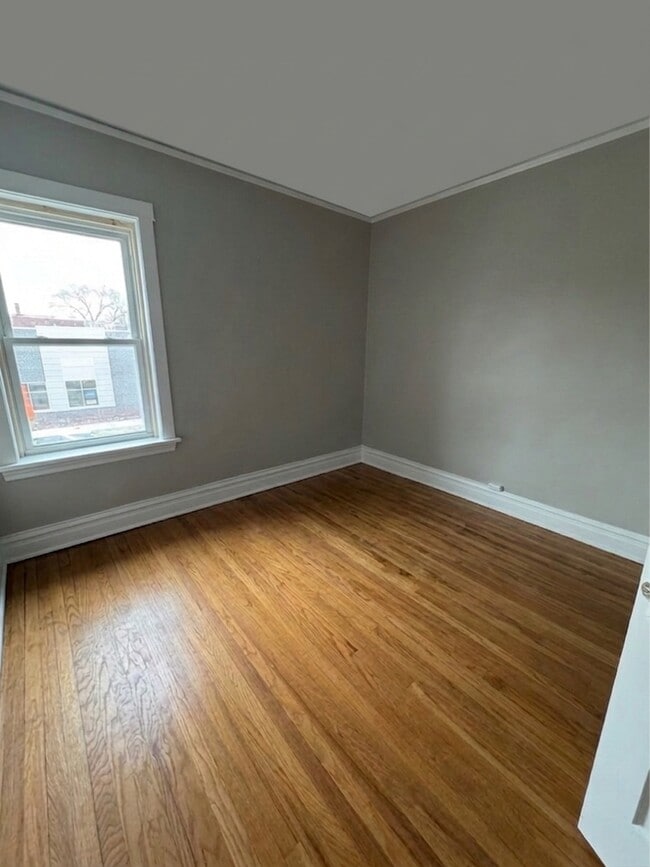 Building Photo - 440 S Ridgeland Ave