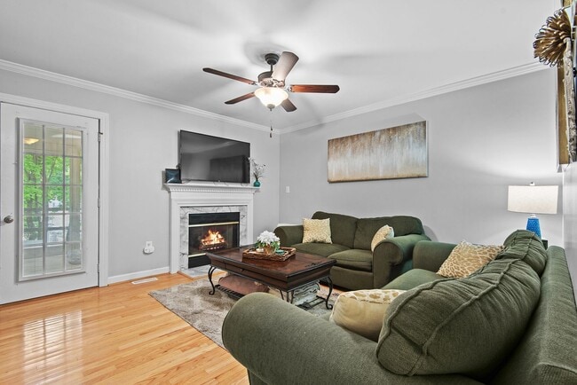 Building Photo - 2803 Sterling Park Dr