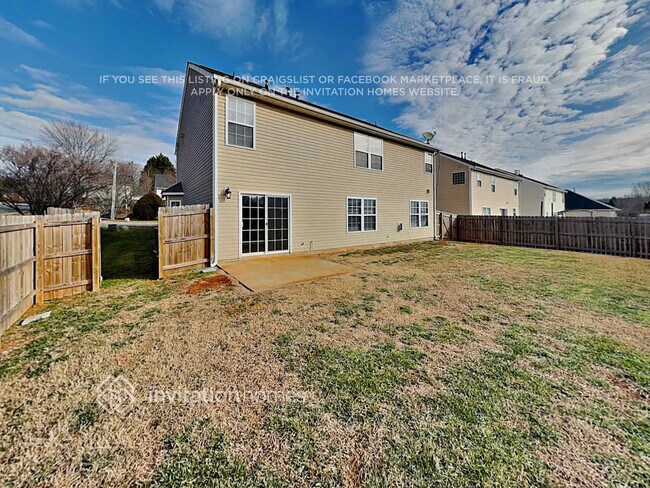 Building Photo - 2204 Ballingarry Dr