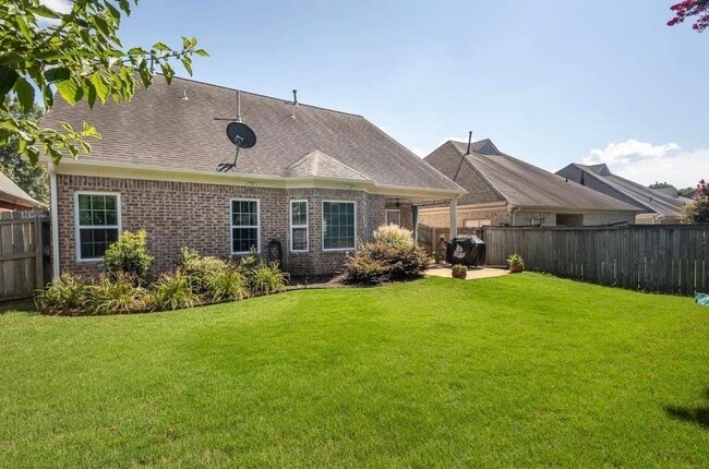 Building Photo - 10492 Ashfarm Way