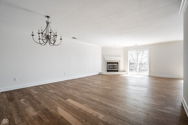 Building Photo - 8651 Jaffa Ct Dr E