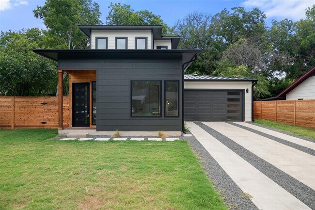 Building Photo - 6304 Middleham Pl