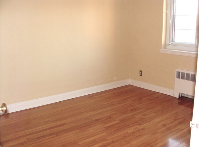 Building Photo - Heat, Hot Water Included, Parking Included.