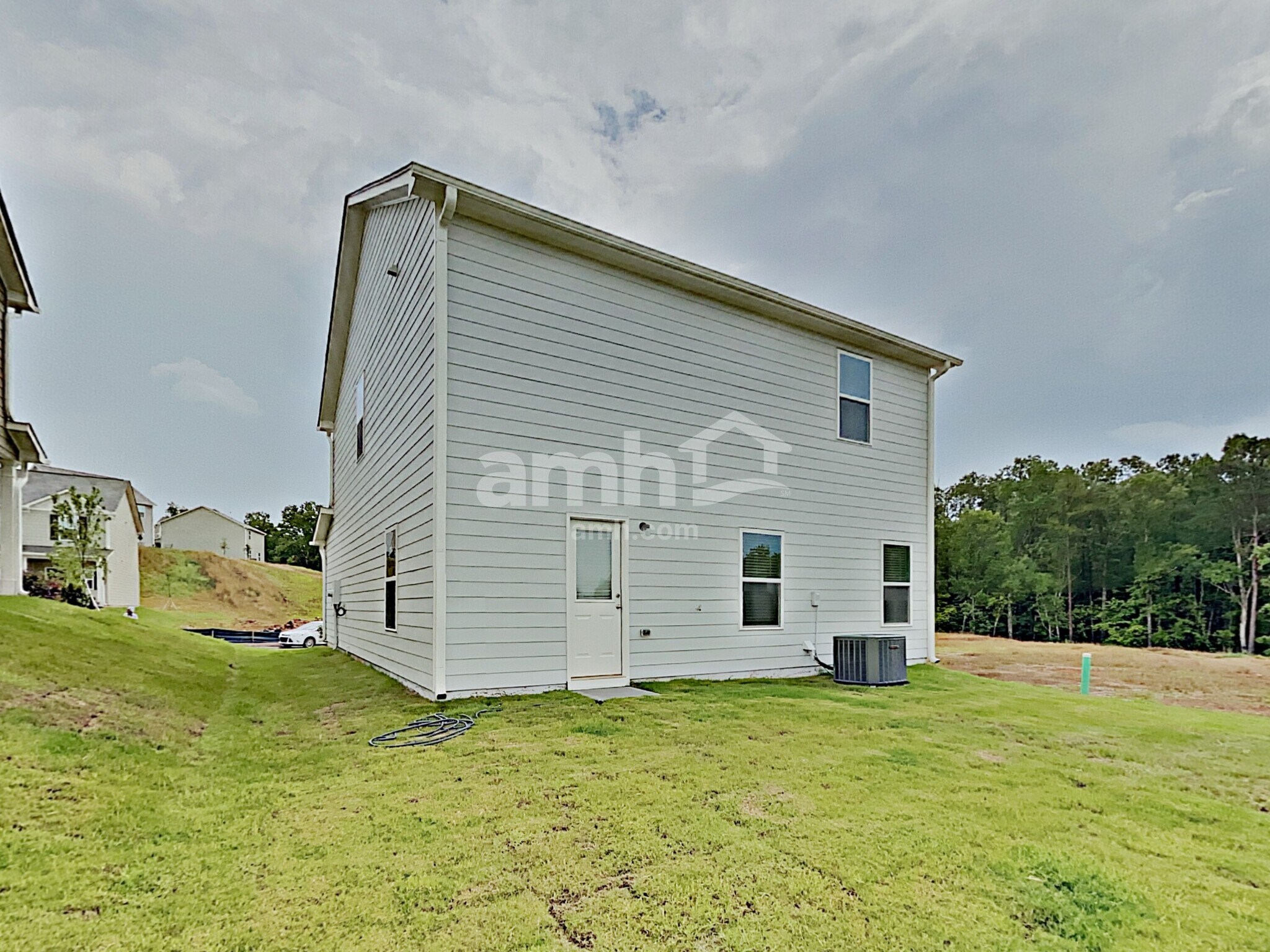 Building Photo - 4875 Bridle Path