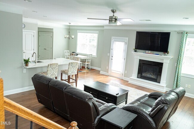 Building Photo - 5016 Trembath Ln