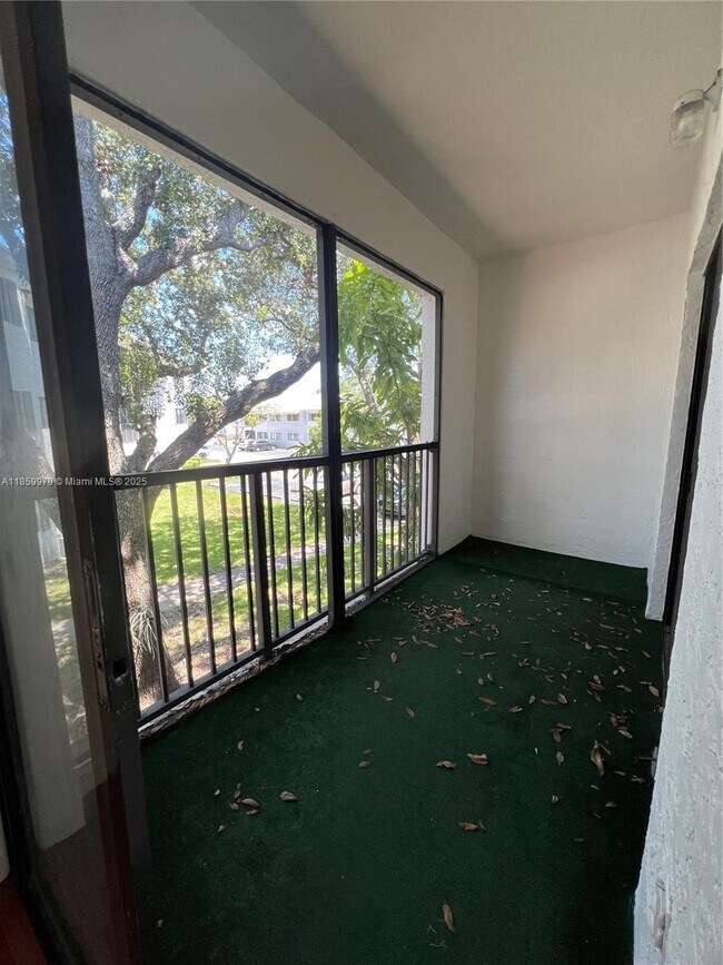 Building Photo - 2445 SW 18th Terrace