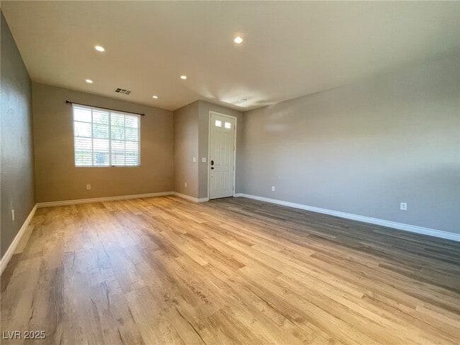 Building Photo - 6636 Sand Swallow St