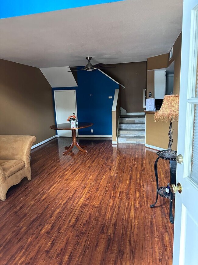 Building Photo - 12572 Fieldstone Ln