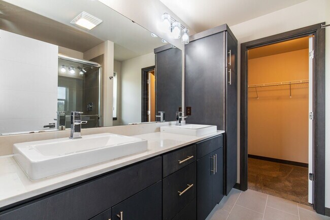 Building Photo - 17822 19th Ave W