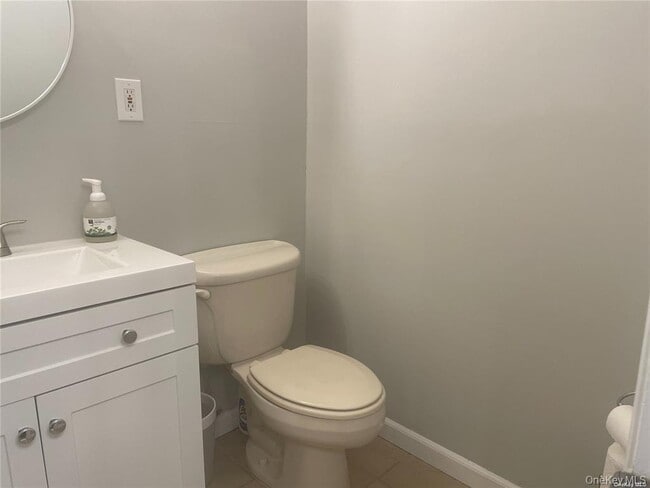 Building Photo - 101 Lincoln Ave