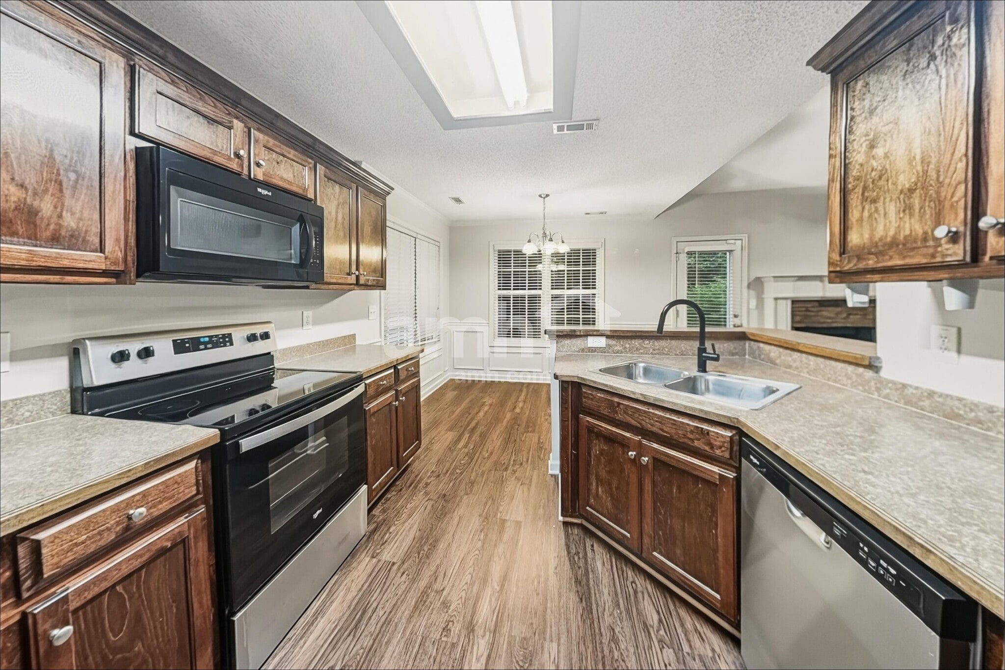 Building Photo - 1759 Maxey Ln