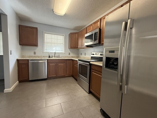 Building Photo - 313 Pat Priester Dr