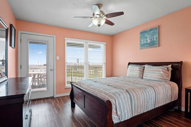 Building Photo - 6275 TX-361