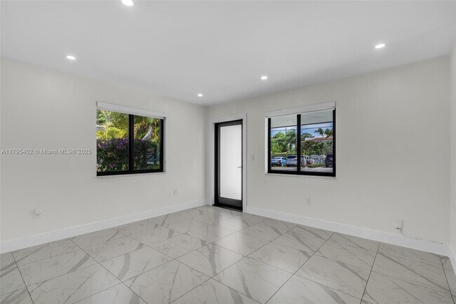 Building Photo - 3064 SW 16th Ter