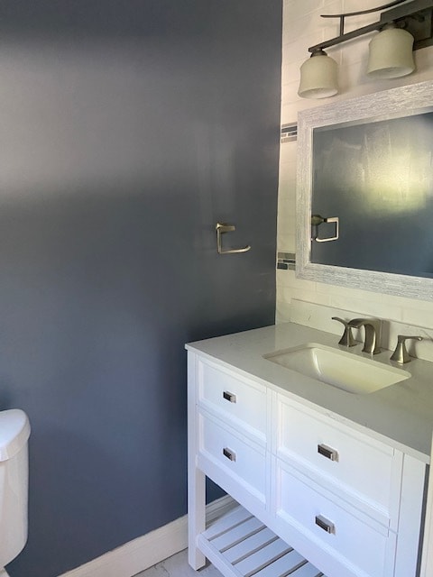 1/2 bath - B11 Stonehedge Dr