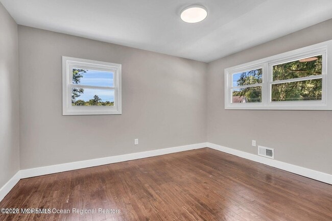 Building Photo - 1016 Woodlane Rd