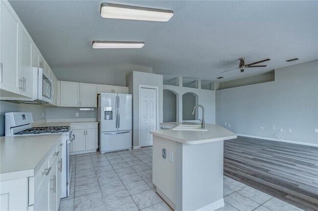 Building Photo - 30305 Ingalls Ct