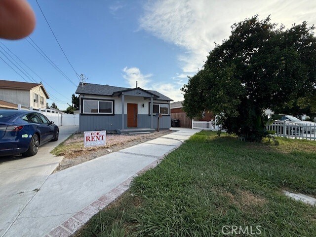 Building Photo - 8106 Leeds St