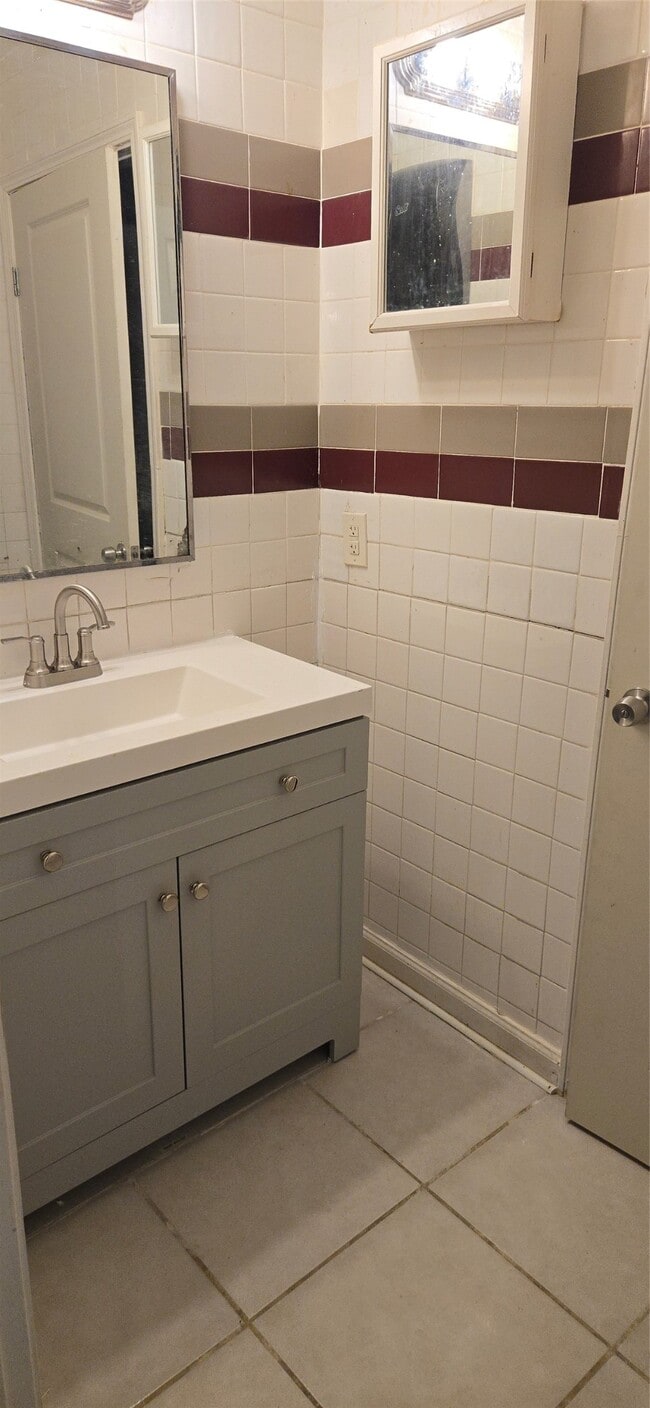 Building Photo - 11807 Greenmesa Dr