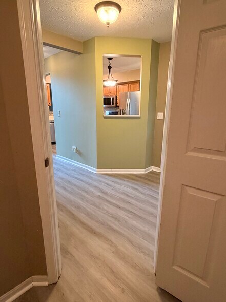 Building Photo - 4082 East Village Dr