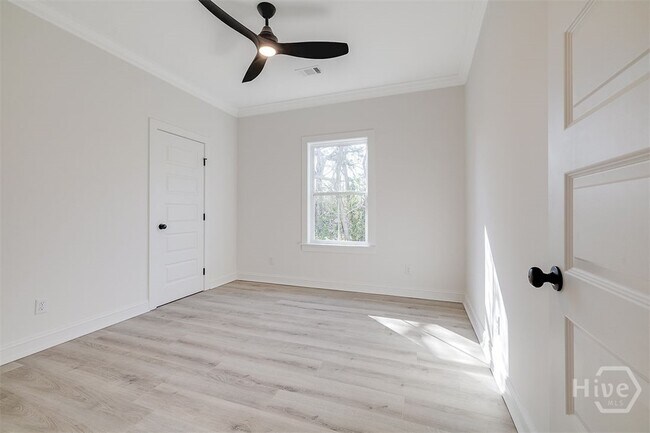 Building Photo - 1407 E 32nd St