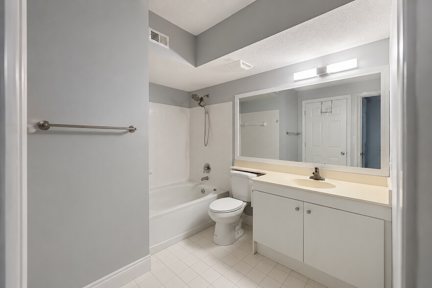 Building Photo - 1106 Tuscany Way