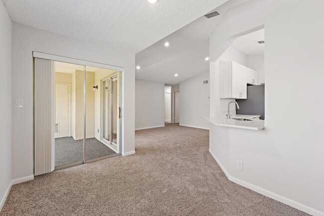 Building Photo - 6531 Chasewood Dr