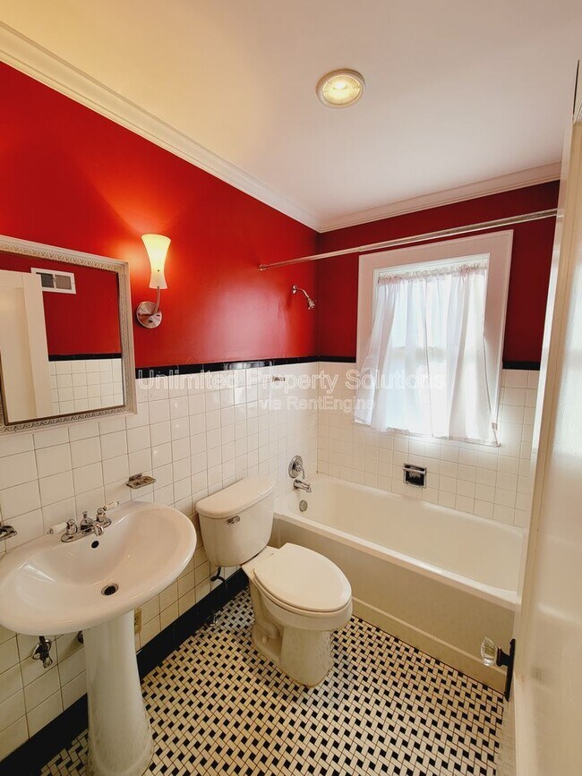 Building Photo - 116 Keaton Ave