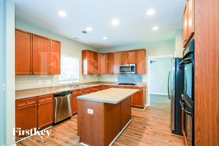 Building Photo - 1660 Comanche Run